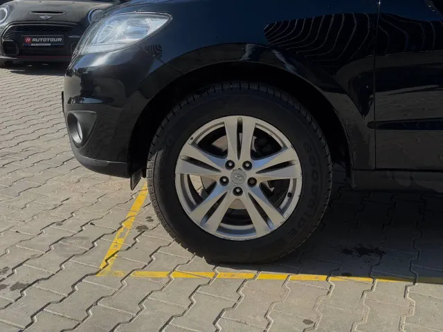 Hyundai Santa Fe - фото 4