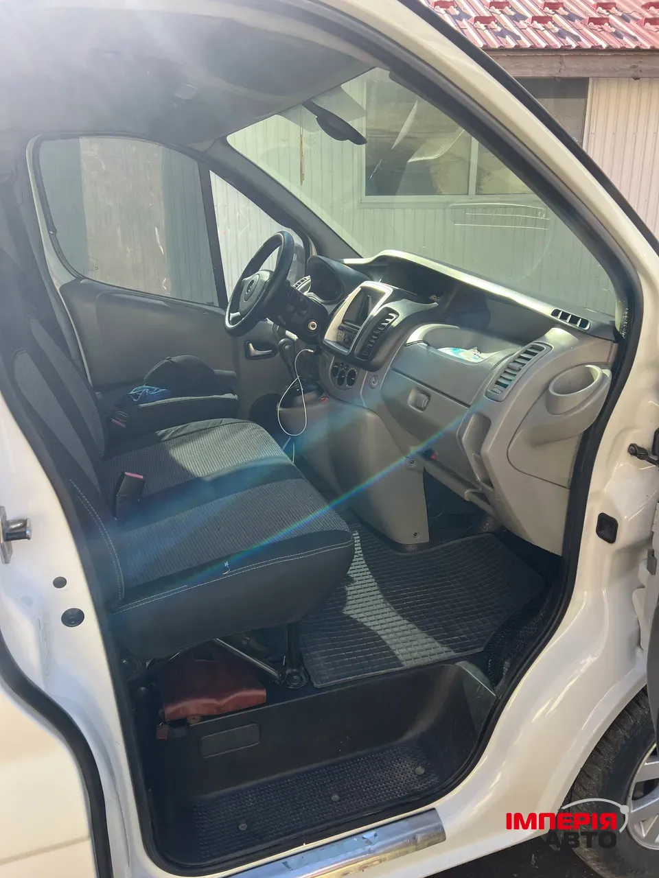 Opel Vivaro - фото 11