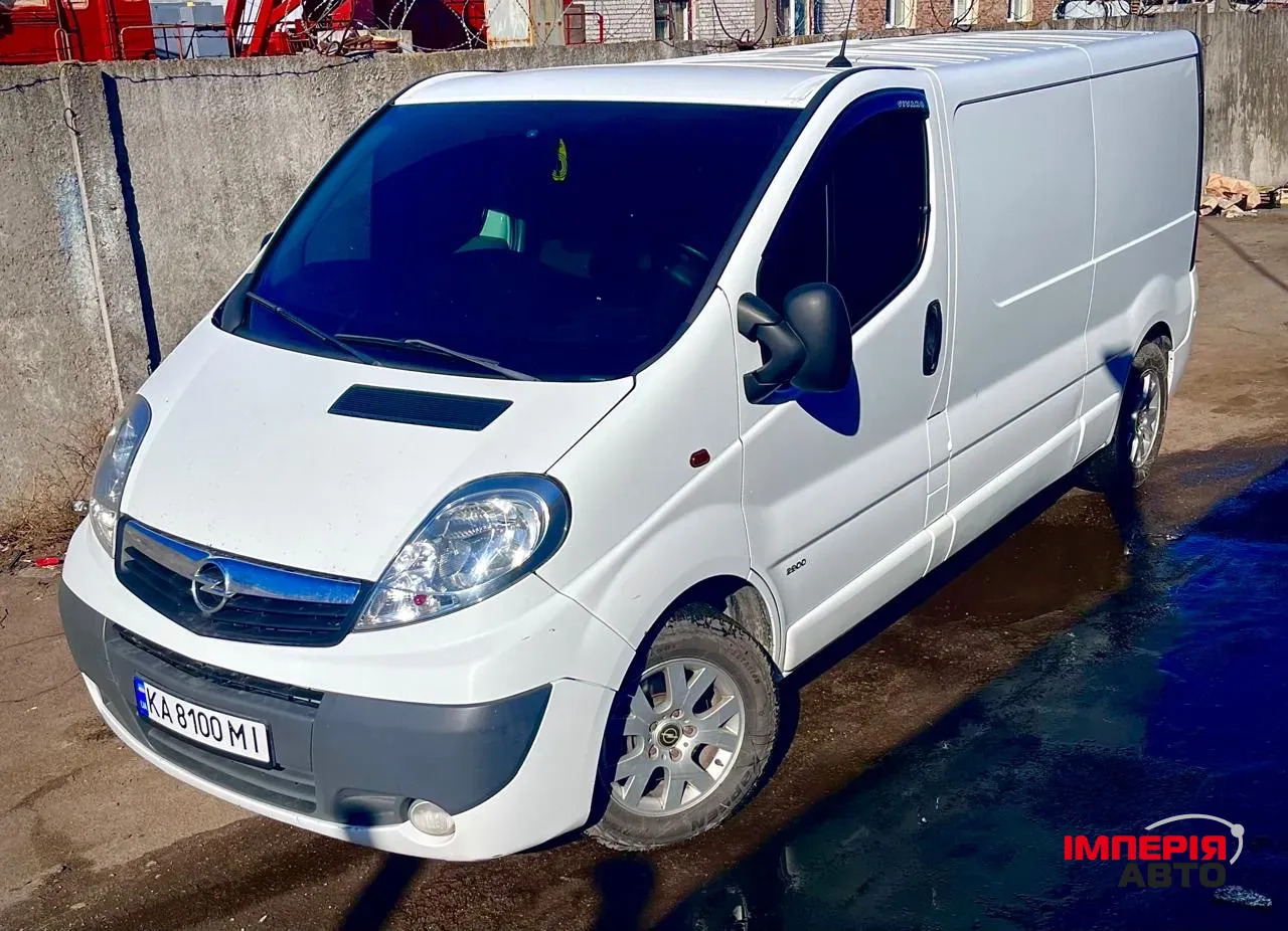 Opel Vivaro - фото 4