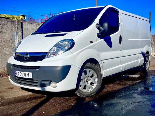 Opel Vivaro - фото 5