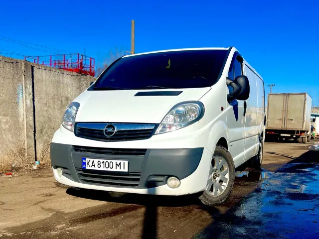 Opel Vivaro - фото 3