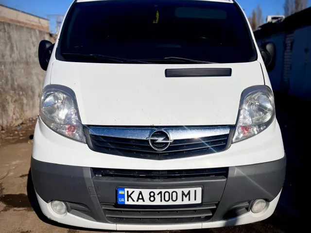 Opel Vivaro - фото 1