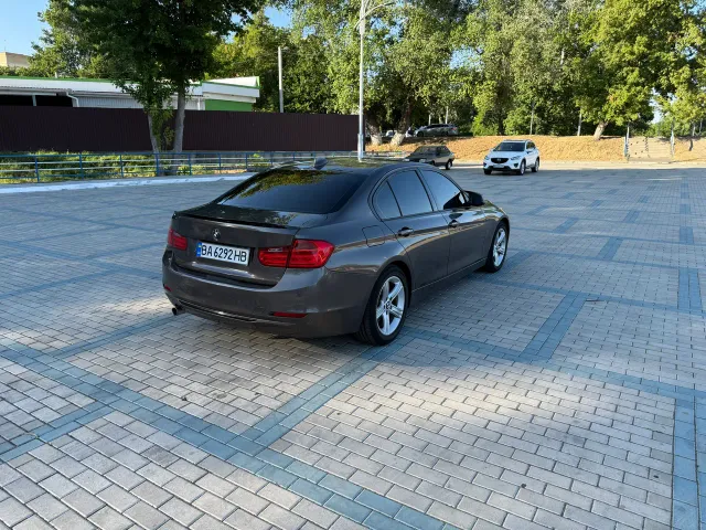 BMW 3 серії - фото 5