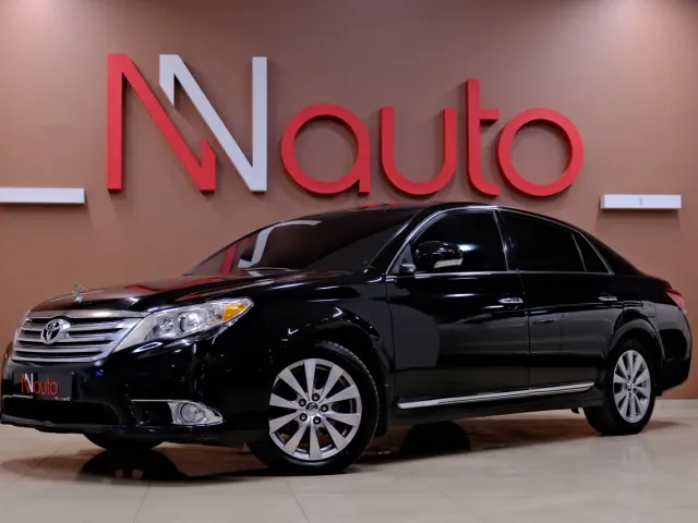 Toyota Avalon - фото 1