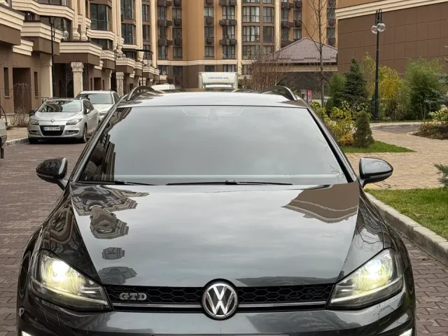 Volkswagen Golf GTD - фото 2