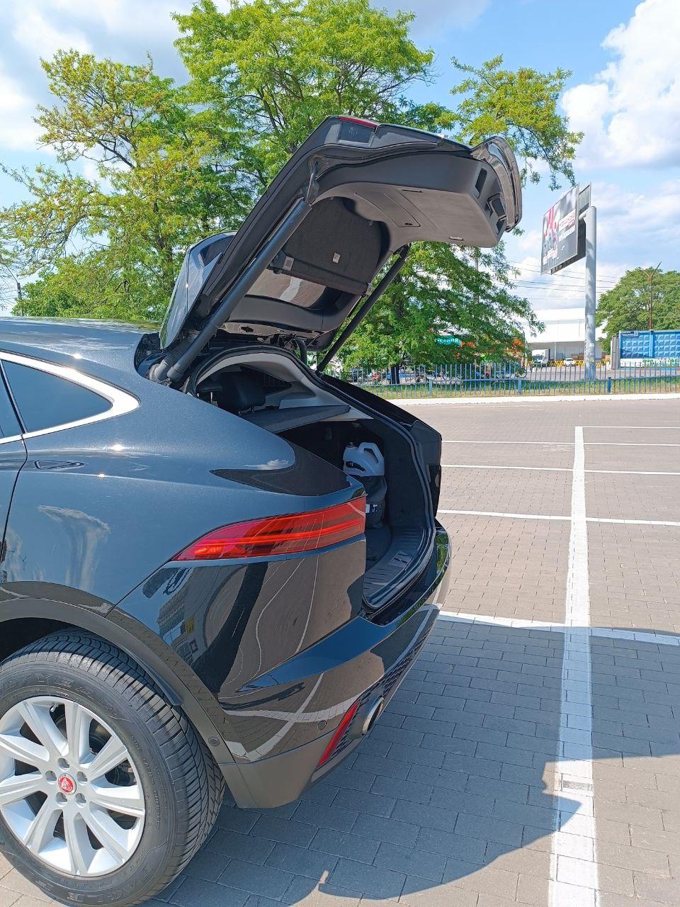 Jaguar E-Pace - фото 14