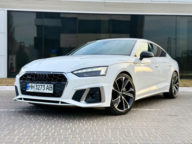Audi A5 - фото 1
