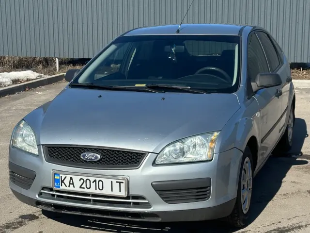 Ford Focus - фото 2