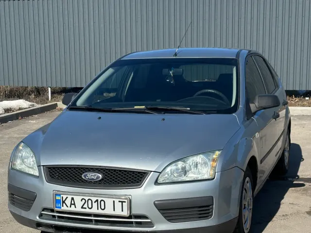 Ford Focus - фото 3