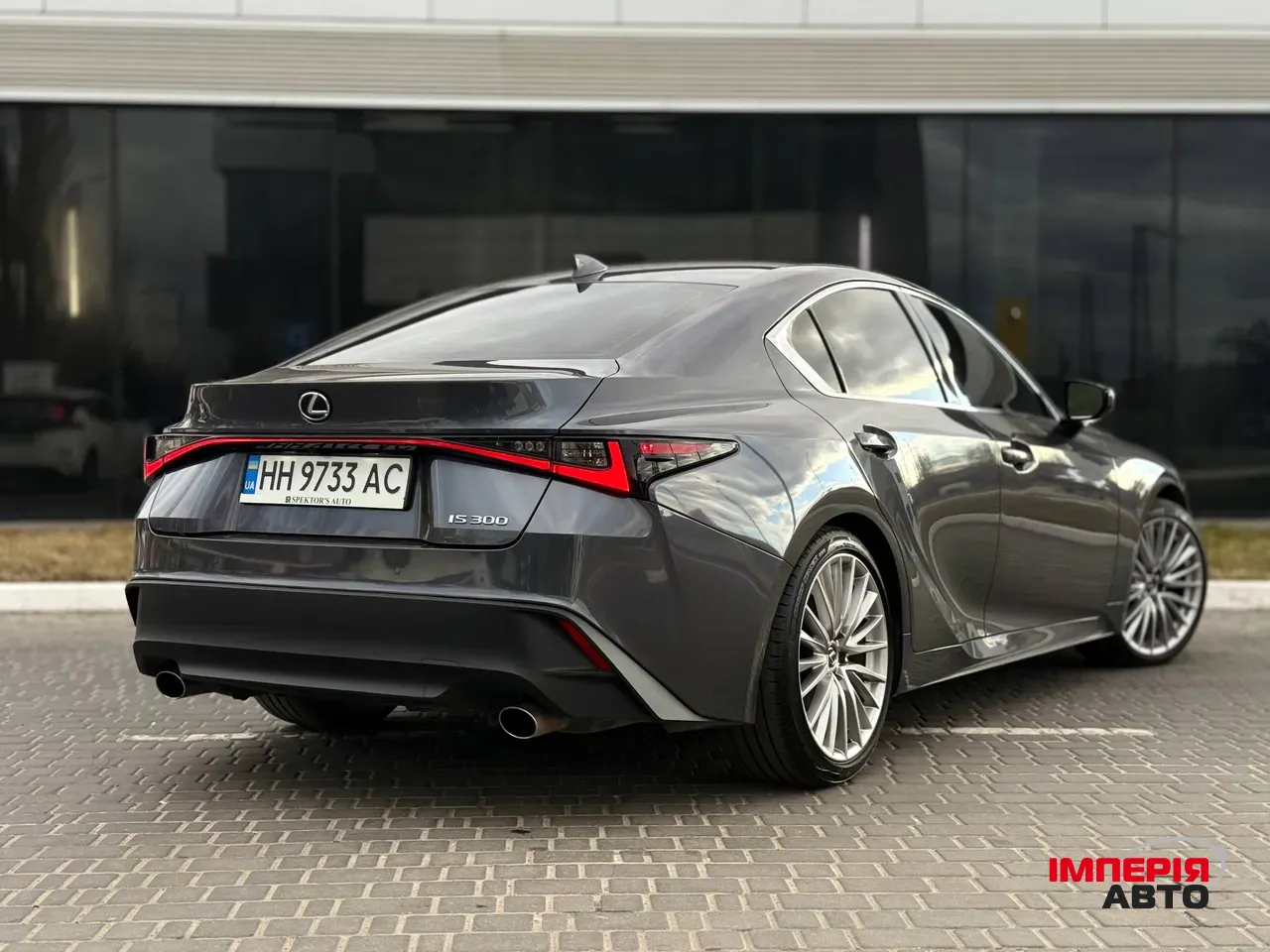 Lexus IS - фото 3