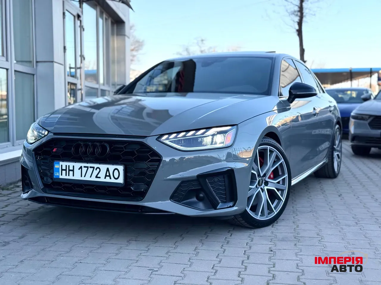 Audi S4 - фото 1