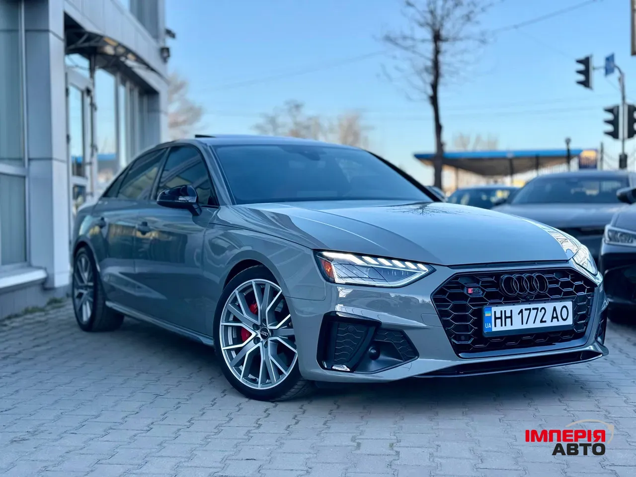 Audi S4 - фото 2