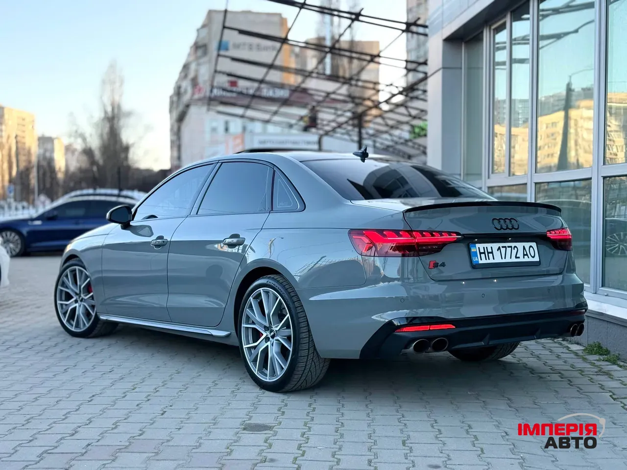 Audi S4 - фото 3