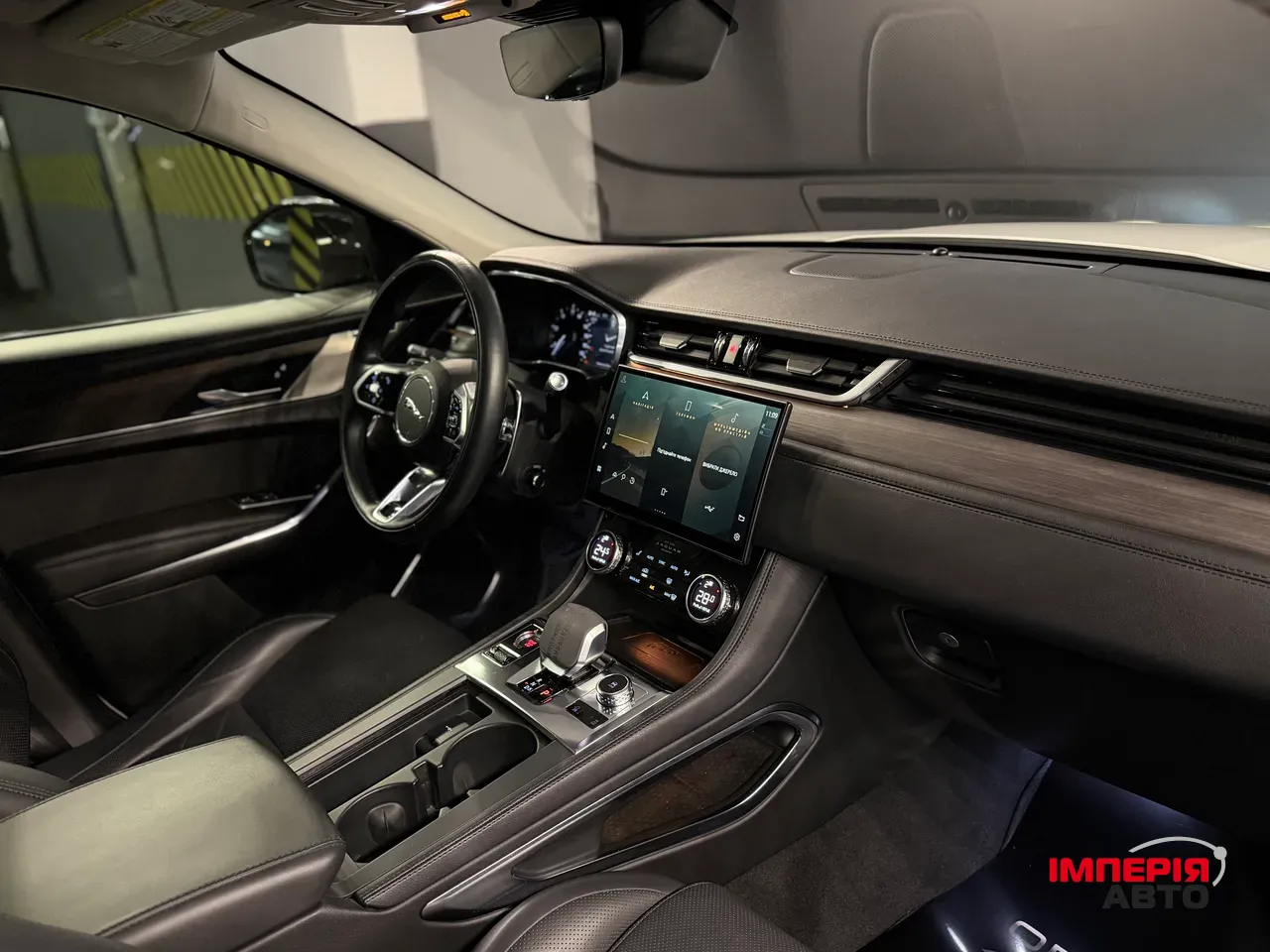 Jaguar F-Pace - фото 26