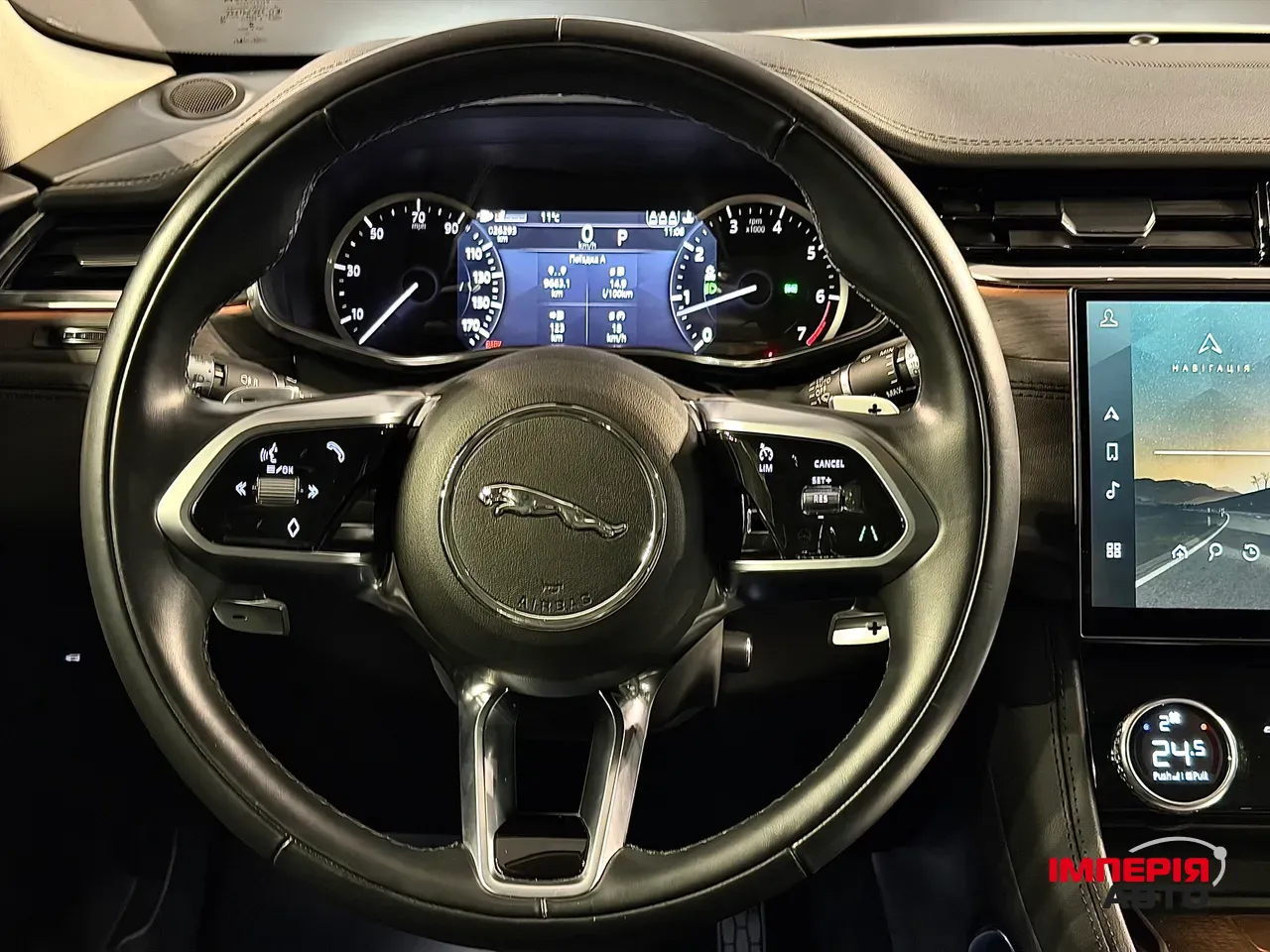 Jaguar F-Pace - фото 19