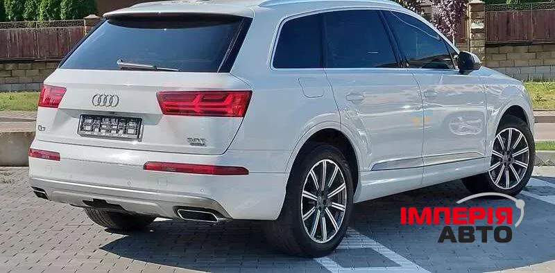 Audi Q7 - фото 4