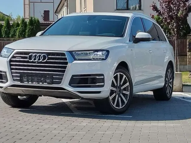 Audi Q7 - фото 2