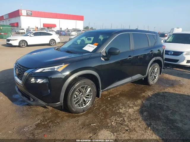 Nissan Rogue - фото 3