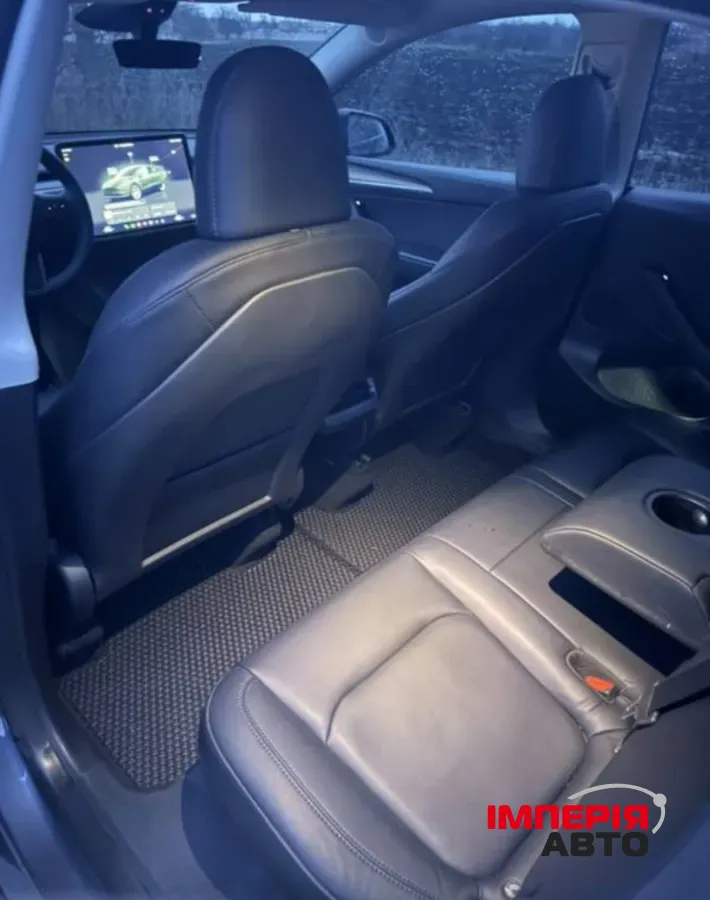 Tesla Model Y - фото 8