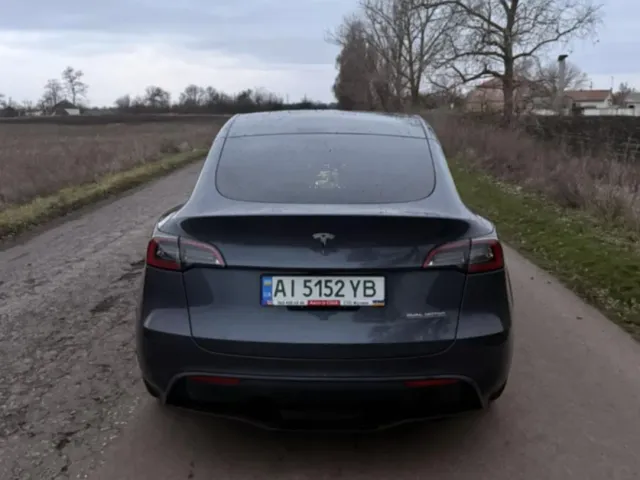 Tesla Model Y - фото 3