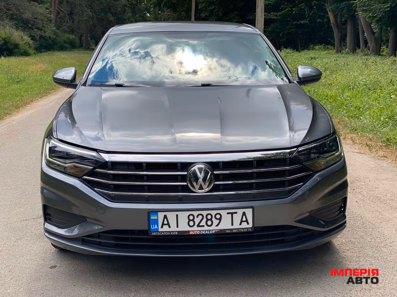 Volkswagen Jetta - фото 1