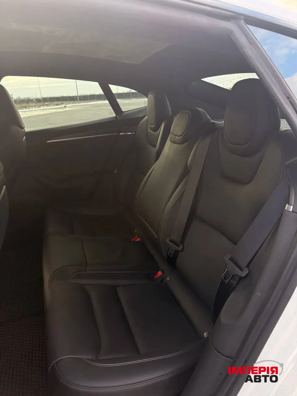 Tesla Model S - фото 12