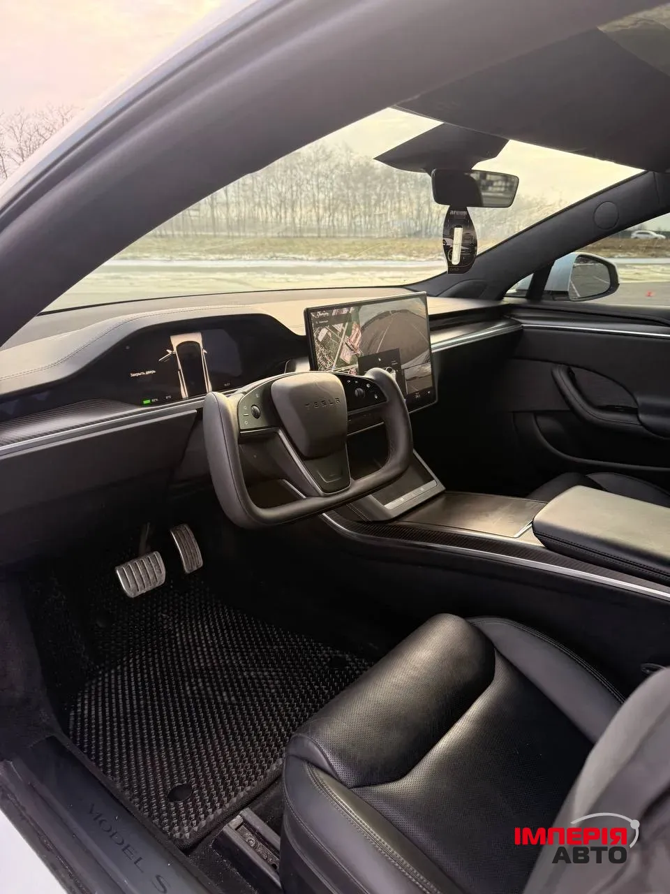 Tesla Model S - фото 8