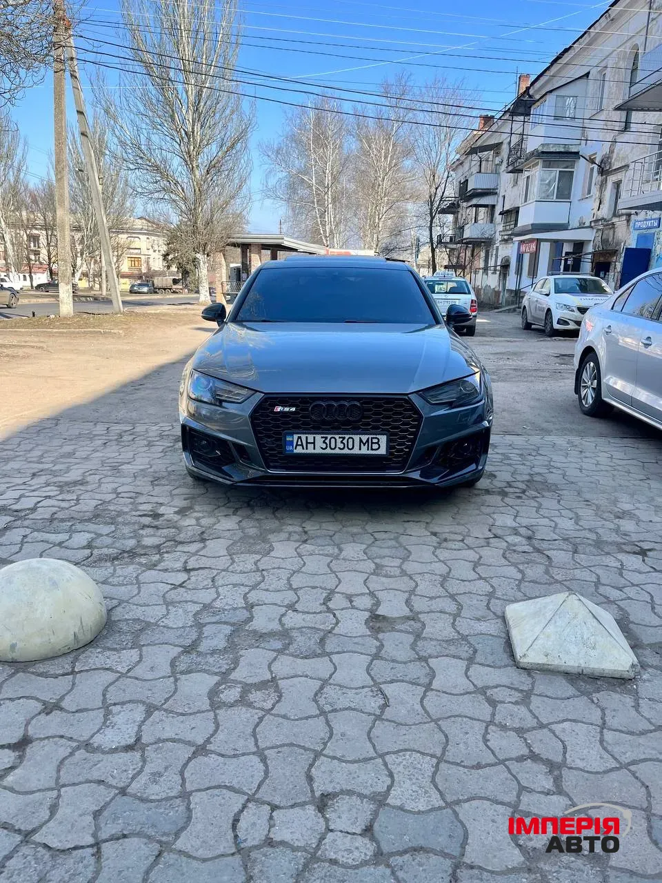 Audi A4 - фото 7