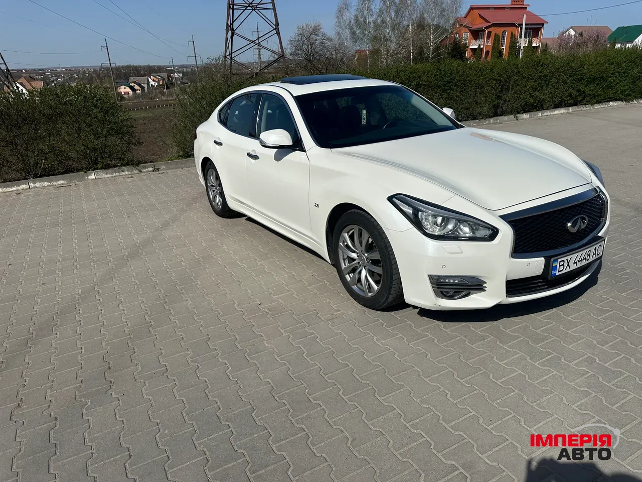 Infiniti Q70 - фото 1