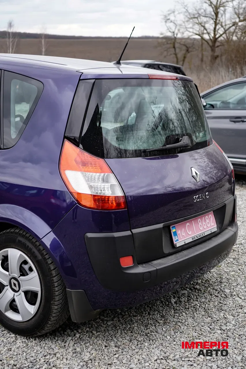 Renault Scenic - фото 6