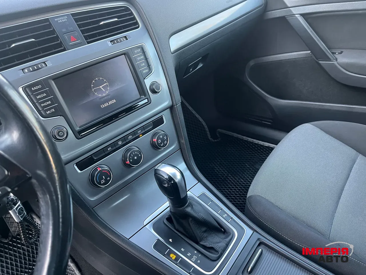 Volkswagen Golf GTD - фото 14