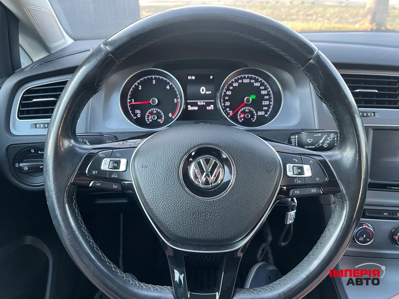 Volkswagen Golf GTD - фото 17