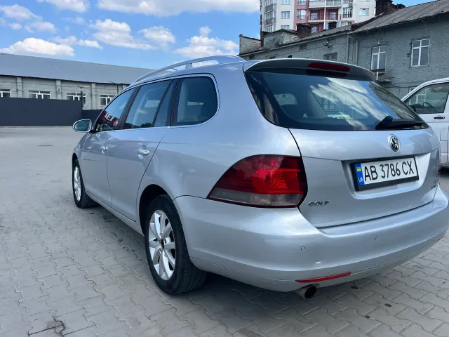 Volkswagen Golf GTD - фото 5