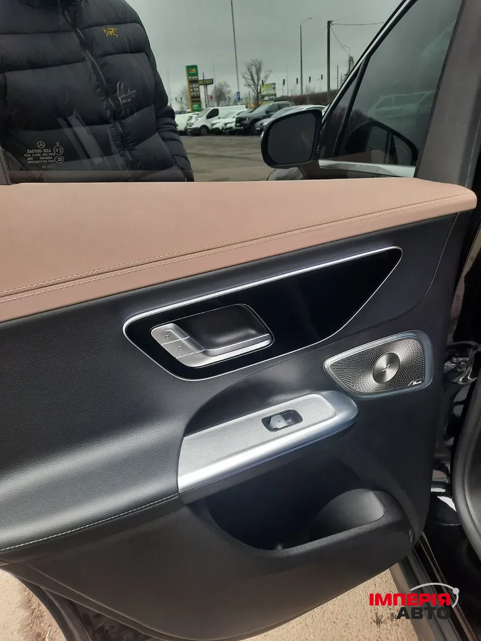 Mercedes-Benz EQE SUV - фото 22