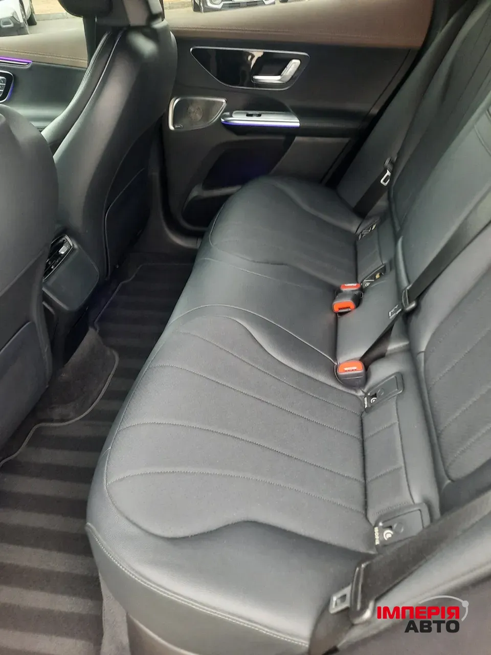 Mercedes-Benz EQE SUV - фото 19