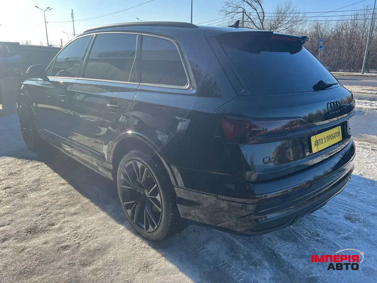 Audi Q7 - фото 12