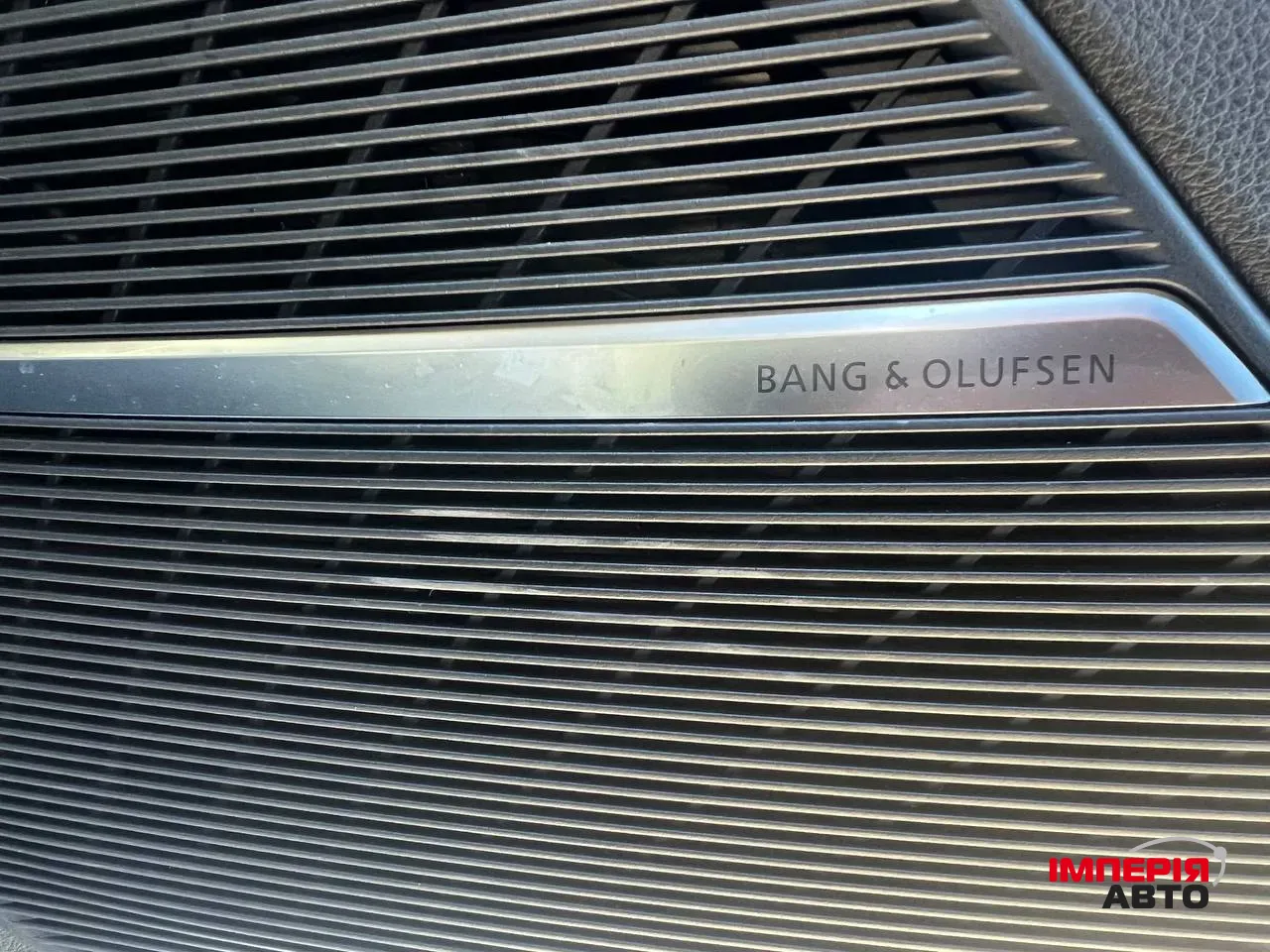 Audi Q7 - фото 13