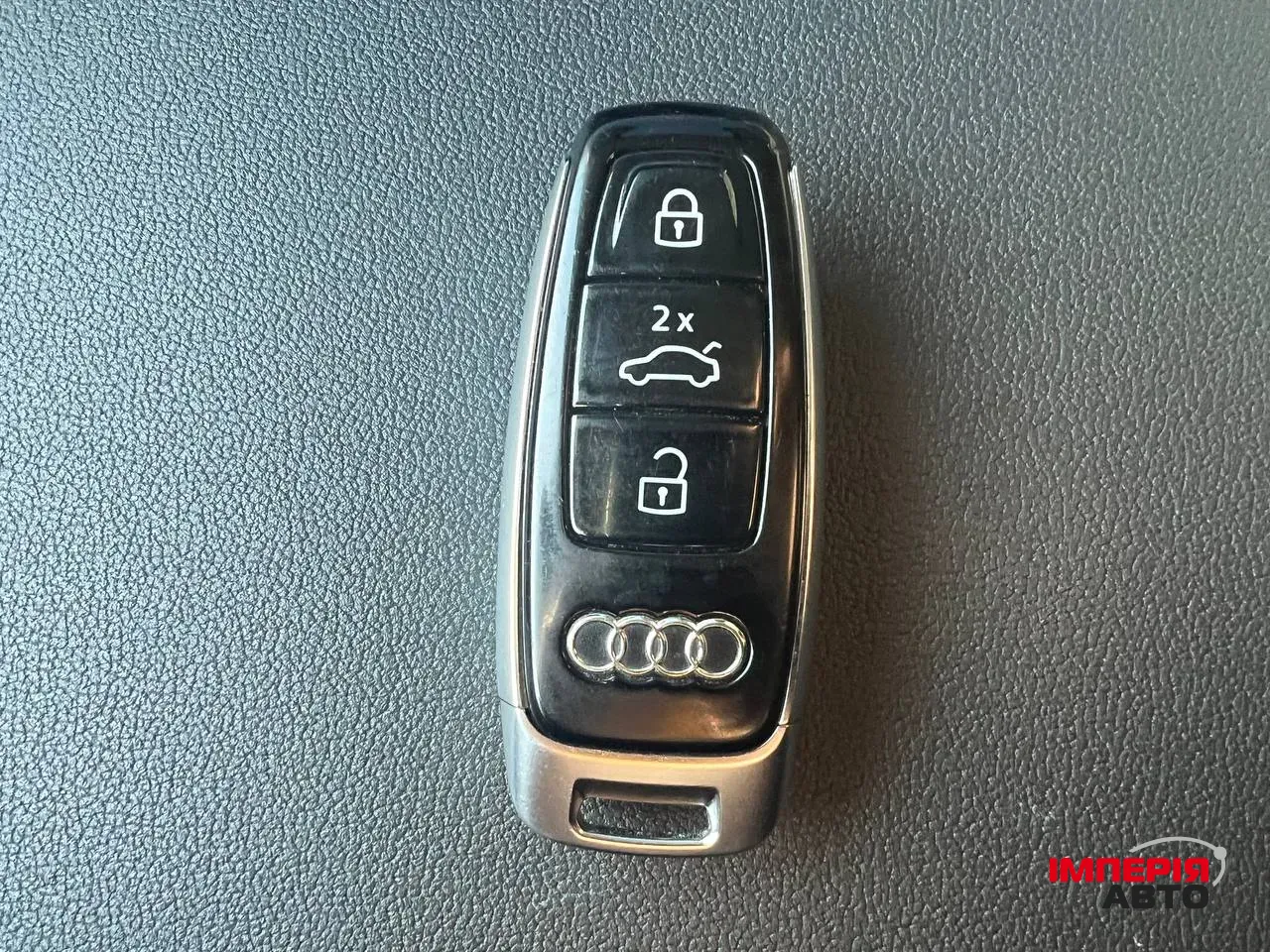 Audi Q7 - фото 5