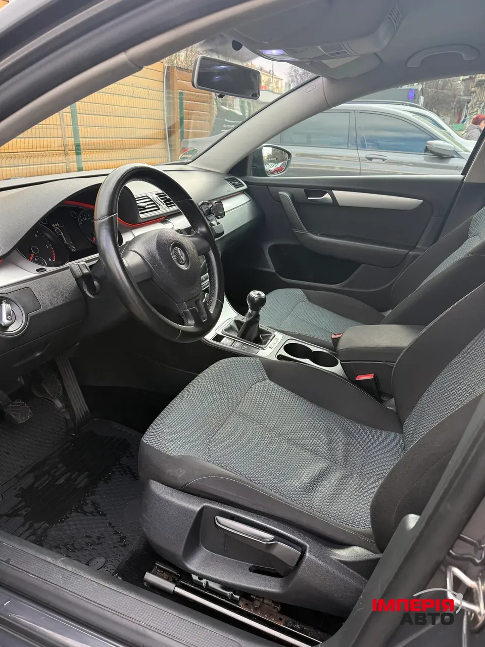 Volkswagen Passat - фото 15