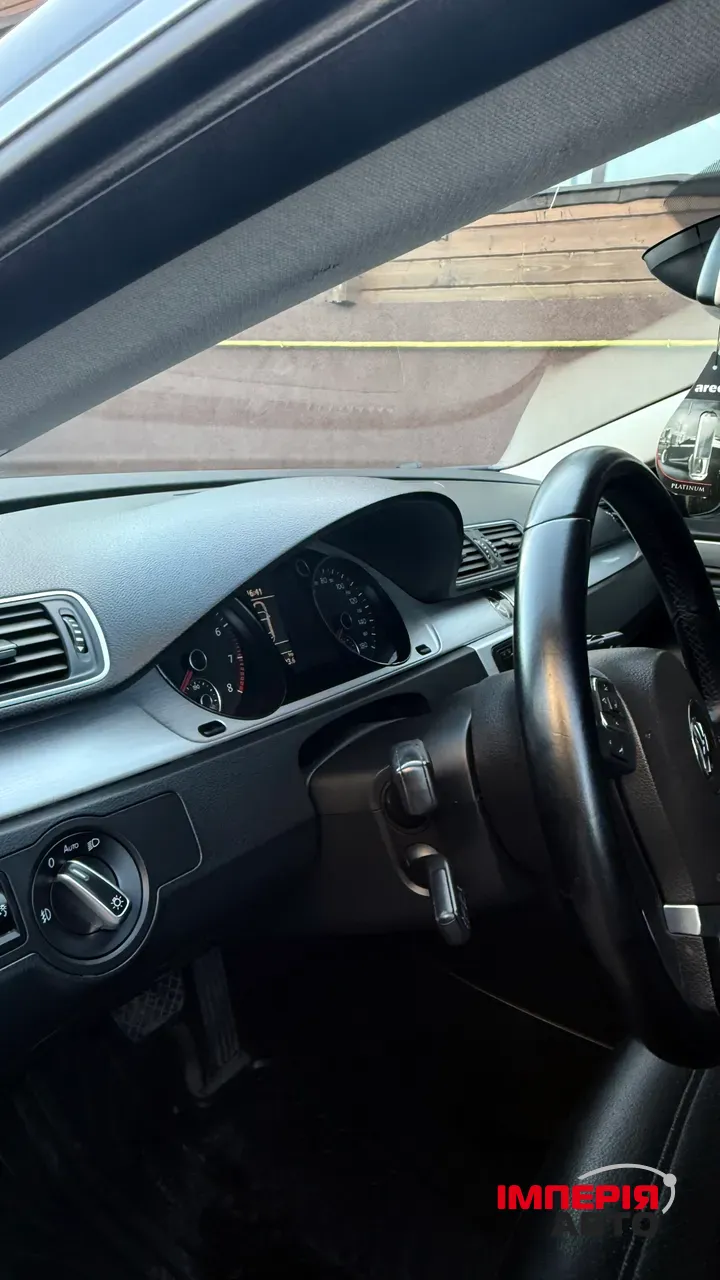 Volkswagen Passat CC - фото 20