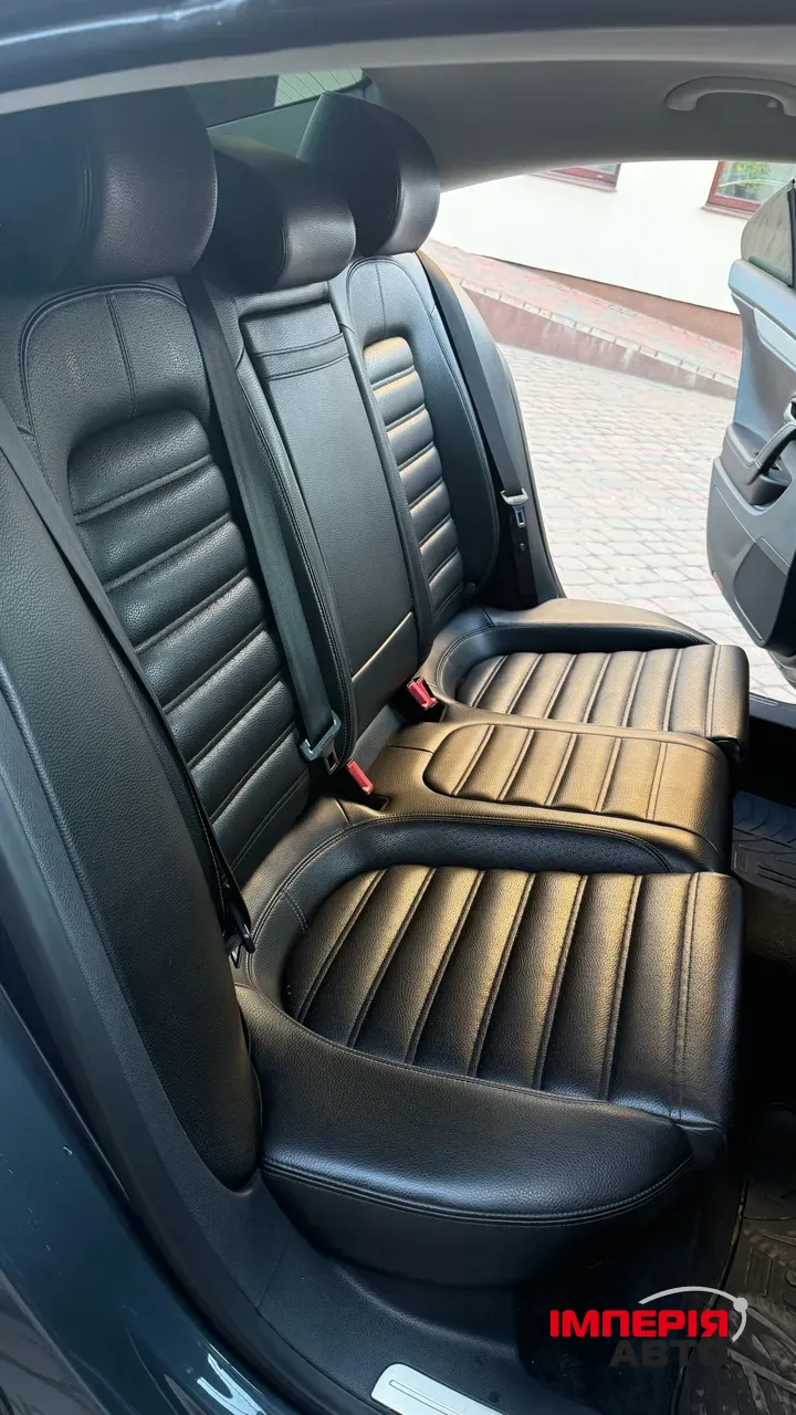 Volkswagen Passat CC - фото 17