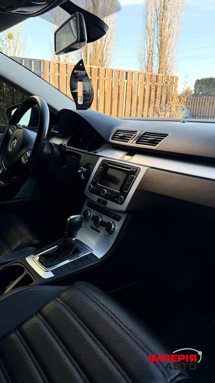 Volkswagen Passat CC - фото 13