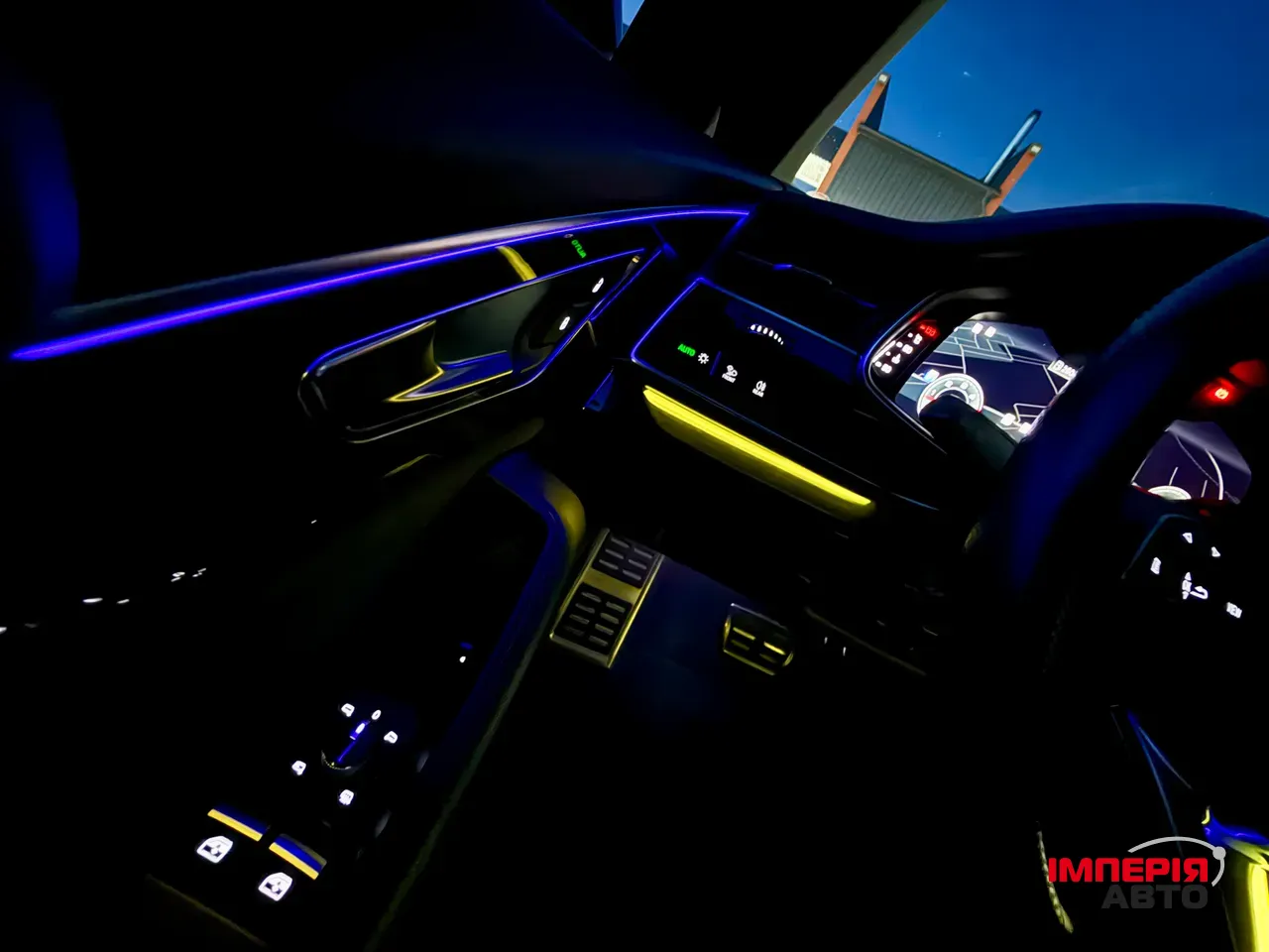 Audi Q8 - фото 23