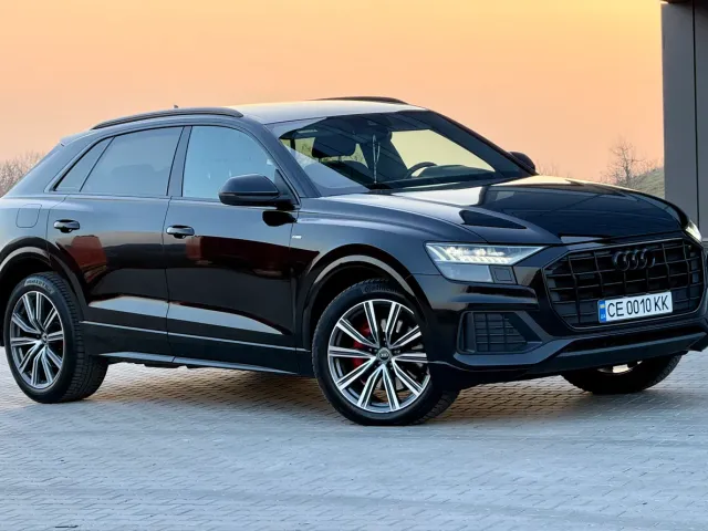 Audi Q8 - фото 1