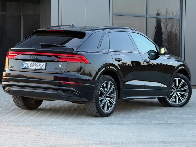 Audi Q8 - фото 4