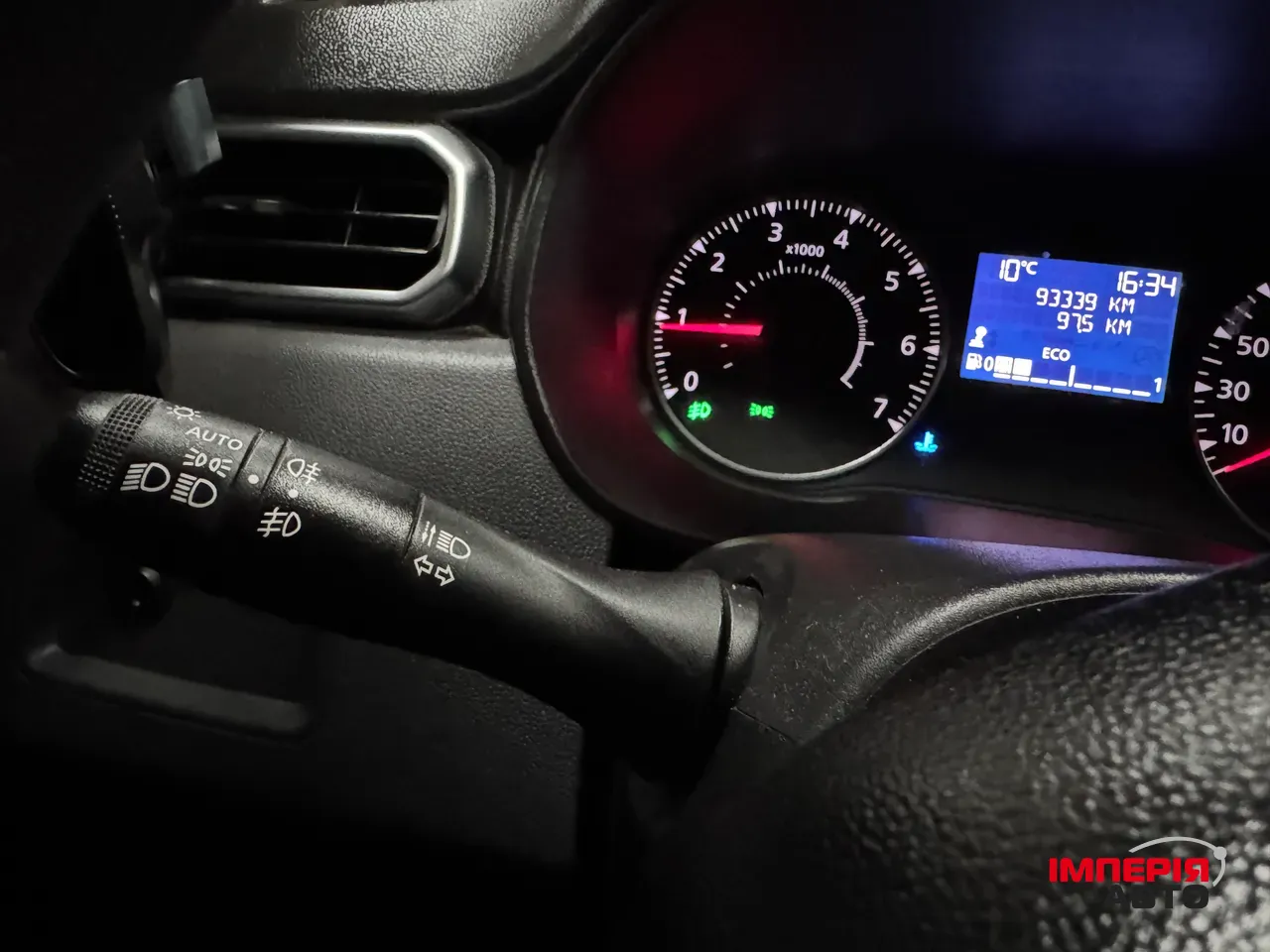 Renault Duster - фото 12