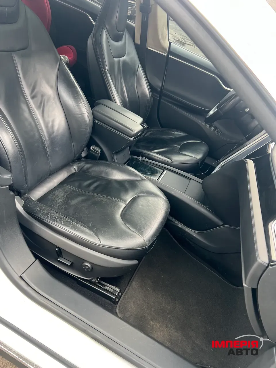 Tesla Model S - фото 15