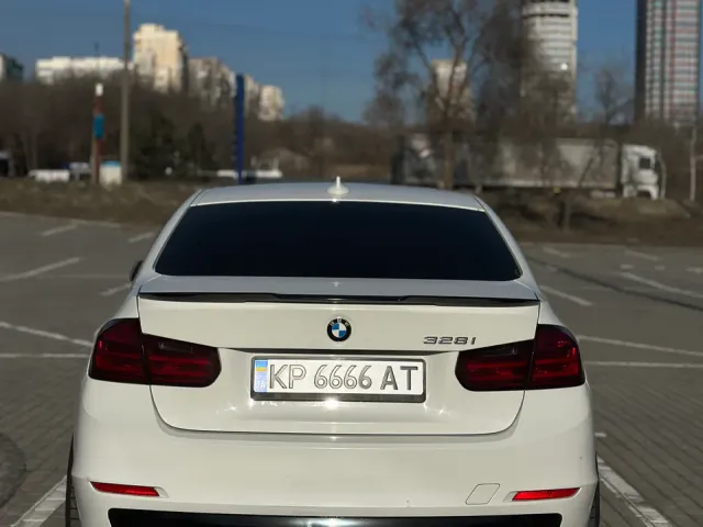 BMW 3 серії - фото 2