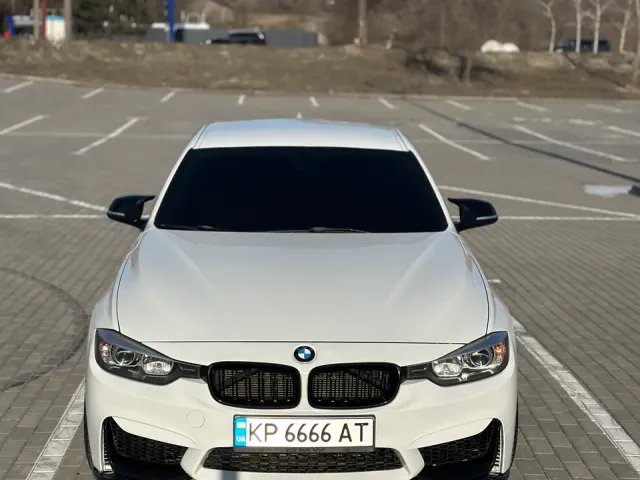 BMW 3 серії - фото 1
