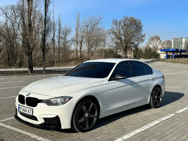 BMW 3 серії - фото 3